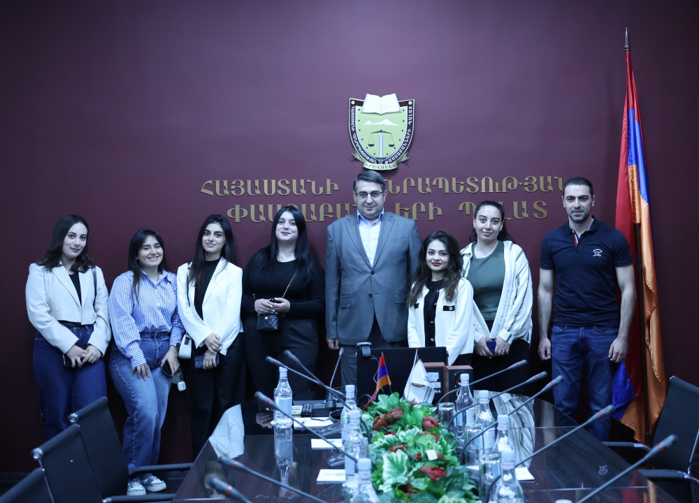 ԳԻՏՈՒԹՅՈՒՆՆԵՐԻ ԱԶԳԱՅԻՆ ԱԿԱԴԵՄԻԱՅԻ ՈՒՍԱՆՈՂՆԵՐՆ ԱՅՑԵԼԵԼ ԵՆ ՀՀ ՓԱՍՏԱԲԱՆՆԵՐԻ ՊԱԼԱՏ