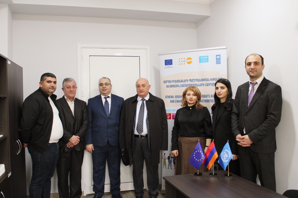 ՀԱՆՐԱՅԻՆ ՊԱՇՏՊԱՆԻ ԳՐԱՍԵՆՅԱԿԸ ՆՈՐ ՆՍՏԱՎԱՅՐ ՈՒՆԻ ԲԵՐԴ ՔԱՂԱՔՈՒՄ